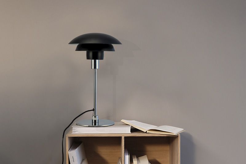 Dyberg Larsen Morph D21 bordlampe sort