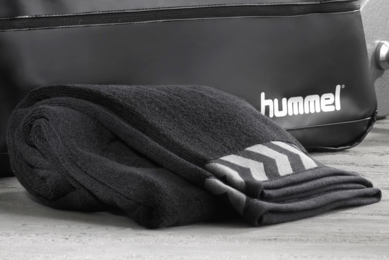 Hummel håndklæde sort 70x160