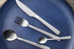 Stilrent bestiksæt fra Aida Raw - 16 dele