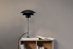 Dyberg Larsen Morph D21 bordlampe sort