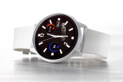 Tobias Jacobsen smartwatch hvid