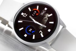 Tobias Jacobsen smartwatch hvid