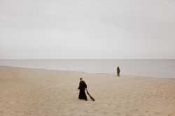 Vælg fotokunst i verdensklasse - og støt samtidig Red Barnet  - Mål 29x42