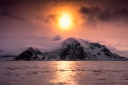 Vælg fotokunst i verdensklasse - og støt samtidig Red Barnet  - Mål 29x42